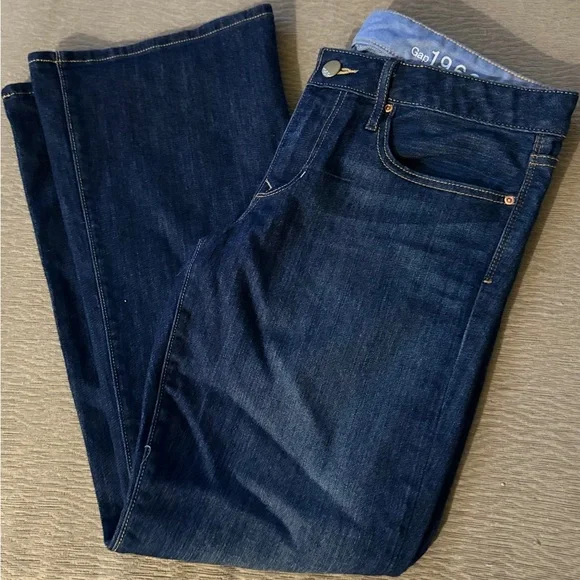 ‼️SALE ‼️ Gap 1969 👖Curvy Blue Straight Leg Jeans with Fading - Picture 6 of 6